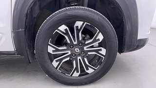 Used 2021 Renault Kiger RXZ Turbo CVT Petrol Automatic tyres RIGHT FRONT TYRE RIM VIEW