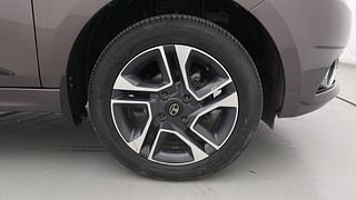 Used 2018 Tata Tigor [2017-2020] Revotron XZ(O) Petrol Manual tyres RIGHT FRONT TYRE RIM VIEW