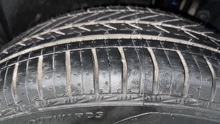 Used 2014 Maruti Suzuki Ertiga [2012-2015] Vxi Petrol Manual tyres LEFT REAR TYRE TREAD VIEW