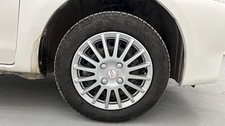 Used 2012 Toyota Etios Liva [2010-2017] GD Diesel Manual tyres RIGHT FRONT TYRE RIM VIEW