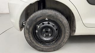 Used 2013 Maruti Suzuki Swift [2011-2017] VXi Petrol Manual tyres RIGHT REAR TYRE RIM VIEW
