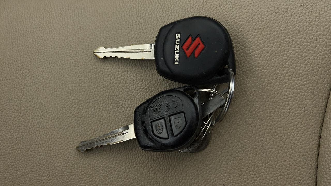 Used 2018 maruti-suzuki Ciaz Delta Petrol Petrol Manual extra CAR KEY VIEW