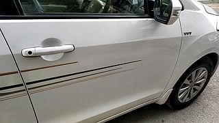 Used 2014 Maruti Suzuki Ertiga [2015-2018] ZXI Petrol Manual dents MINOR DENT