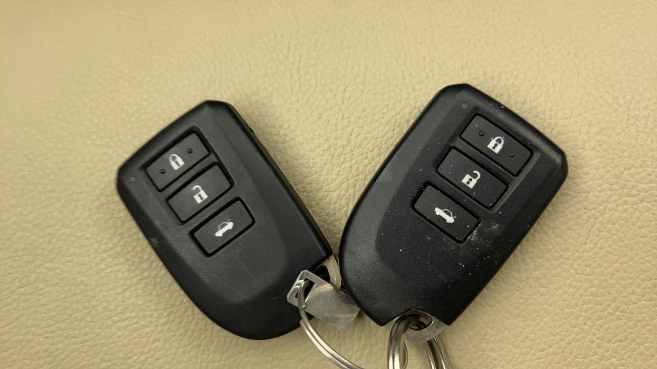 Used 2018 Toyota Yaris [2018-2021] G Petrol Manual extra CAR KEY VIEW