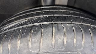 Used 2022 MG Motors Astor Super 1.5 MT Petrol Manual tyres RIGHT REAR TYRE TREAD VIEW