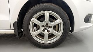 Used 2013 Volkswagen Vento [2010-2015] Highline Petrol Petrol Manual tyres RIGHT FRONT TYRE RIM VIEW
