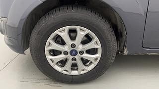 Used 2013 Ford Figo [2010-2015] Duratorq Diesel Titanium 1.4 Diesel Manual tyres LEFT FRONT TYRE RIM VIEW