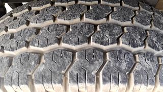 Used 2018 Mahindra Bolero [2011-2020] ZLX BS IV Diesel Manual tyres LEFT FRONT TYRE TREAD VIEW