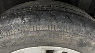 Used 2017 Maruti Suzuki Swift [2011-2017] ZDi Diesel Manual tyres LEFT REAR TYRE TREAD VIEW