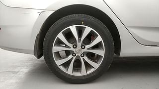 Used 2017 Hyundai Fluidic Verna 4S [2015-2018] 1.6 VTVT SX AT Petrol Automatic tyres RIGHT REAR TYRE RIM VIEW
