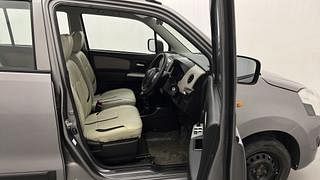 Used 2013 Maruti Suzuki Wagon R 1.0 [2010-2019] VXi Petrol Manual interior RIGHT SIDE FRONT DOOR CABIN VIEW