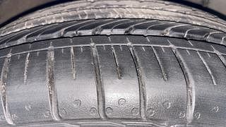 Used 2016 Hyundai Elantra [2016-2019] 1.6 SX AT Diesel Automatic tyres RIGHT FRONT TYRE TREAD VIEW