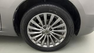 Used 2017 maruti-suzuki Ciaz Alpha Petrol Petrol Manual tyres RIGHT FRONT TYRE RIM VIEW