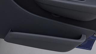 Used 2015 Maruti Suzuki Alto 800 [2012-2016] Lxi Petrol Manual top_features Door pockets