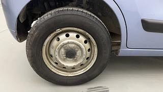 Used 2012 Maruti Suzuki Wagon R 1.0 [2010-2013] LXi CNG Petrol+cng Manual tyres RIGHT REAR TYRE RIM VIEW