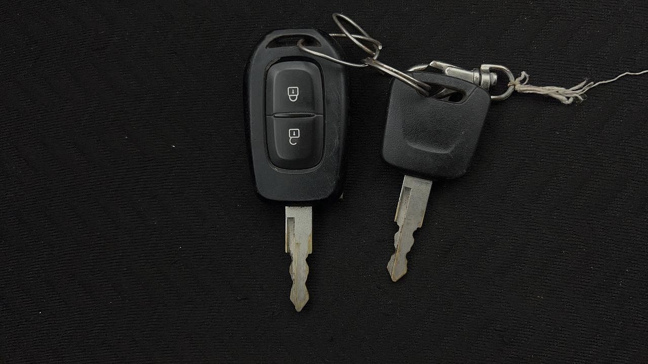 Used 2019 Datsun Redi-GO [2015-2019] T(O) 1.0 AMT Petrol Automatic extra CAR KEY VIEW