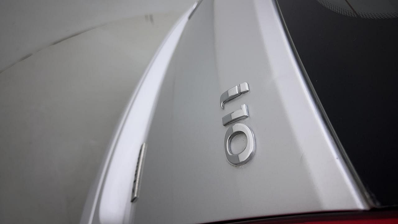 Used 2011 Hyundai i10 [2010-2016] Sportz AT Petrol Petrol Automatic dents MINOR DENT