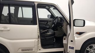 Used 2016 Mahindra Scorpio [2014-2017] S10 Diesel Manual interior RIGHT SIDE FRONT DOOR CABIN VIEW
