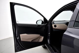 Used 2018 Hyundai Grand i10 [2013-2017] Magna 1.2 Kappa VTVT Petrol Manual interior LEFT FRONT DOOR OPEN VIEW