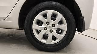 Used 2016 Hyundai Elite i20 [2014-2018] Magna 1.2 Petrol Manual tyres LEFT REAR TYRE RIM VIEW