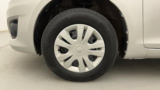 Used 2014 Maruti Suzuki Swift Dzire VDI Diesel Manual tyres LEFT FRONT TYRE RIM VIEW