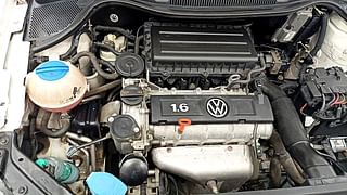 Used 2013 Volkswagen Vento [2010-2015] Highline Petrol Petrol Manual engine ENGINE RIGHT SIDE VIEW