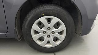 Used 2018 Hyundai Elite i20 [2018-2020] Magna Executive 1.2 Petrol Manual tyres RIGHT FRONT TYRE RIM VIEW