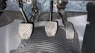 Used 2017 Nissan Micra Active [2012-2020] XV Safety Pack Petrol Manual interior PEDALS VIEW
