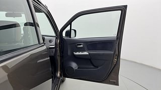 Used 2011 Maruti Suzuki Wagon R 1.0 [2010-2019] VXi Petrol Manual interior RIGHT FRONT DOOR OPEN VIEW