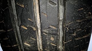 Used 2014 Maruti Suzuki Swift Dzire [2012-2017] VDI Diesel Manual tyres RIGHT FRONT TYRE TREAD VIEW