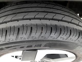 Used 2021 Nissan Magnite XL Petrol Manual tyres LEFT REAR TYRE TREAD VIEW