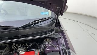 Used 2011 Hyundai Verna [2011-2015] Fluidic 1.6 VTVT SX Petrol Manual engine ENGINE LEFT SIDE HINGE & APRON VIEW