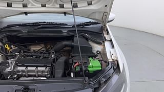 Used 2017 Volkswagen Polo [2015-2019] Comfortline 1.2L (P) Petrol Manual engine ENGINE LEFT SIDE HINGE & APRON VIEW