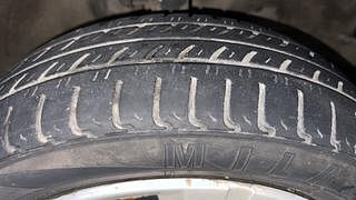 Used 2017 Maruti Suzuki Wagon R 1.0 [2010-2019] VXi Petrol Manual tyres RIGHT FRONT TYRE TREAD VIEW