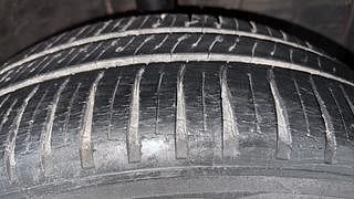 Used 2011 Toyota Etios [2010-2017] VX Petrol Manual tyres RIGHT FRONT TYRE TREAD VIEW