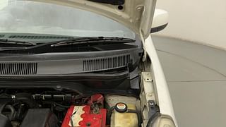 Used 2015 Maruti Suzuki Ritz [2012-2017] Vdi Diesel Manual engine ENGINE LEFT SIDE HINGE & APRON VIEW