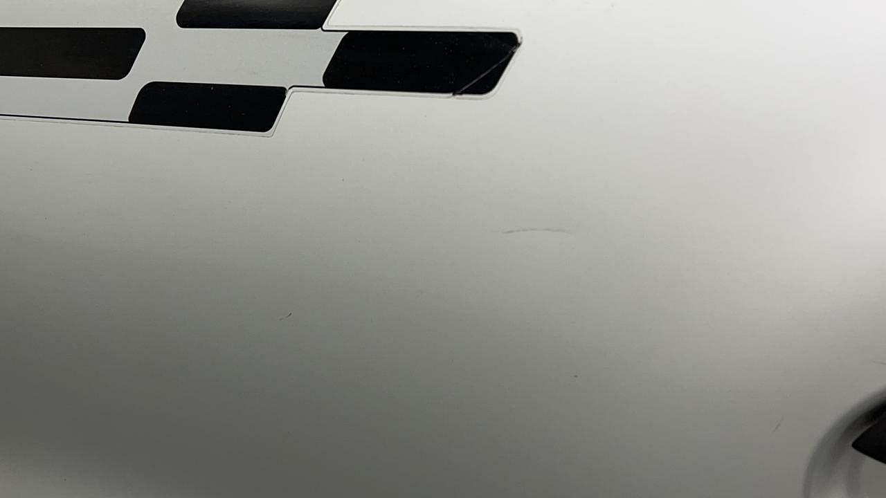 Used 2017 Renault Kwid [2015-2019] 1.0 RXL AMT Petrol Automatic dents MINOR SCRATCH