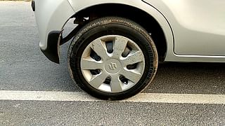 Used 2015 Maruti Suzuki Alto K10 [2014-2019] VXi Petrol Manual tyres RIGHT REAR TYRE RIM VIEW