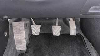 Used 2016 Hyundai Elite i20 [2014-2018] Asta 1.2 Petrol Manual interior PEDALS VIEW