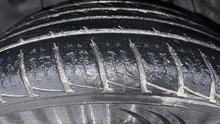 Used 2014 Nissan Terrano [2013-2017] XL Petrol Petrol Manual tyres RIGHT REAR TYRE TREAD VIEW