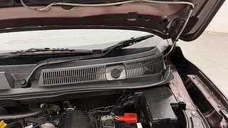 Used 2021 Renault Kiger RXZ AMT Dual Tone Petrol Automatic engine ENGINE LEFT SIDE HINGE & APRON VIEW