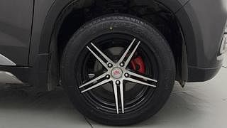 Used 2018 Maruti Suzuki Vitara Brezza [2016-2020] VDi (O) Diesel Manual tyres RIGHT FRONT TYRE RIM VIEW