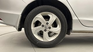 Used 2015 Honda City [2014-2017] VX CVT Petrol Automatic tyres RIGHT REAR TYRE RIM VIEW