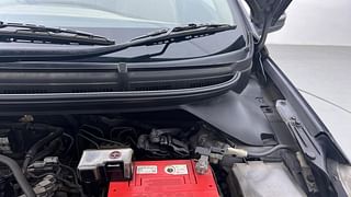 Used 2017 Hyundai Elite i20 [2014-2018] Asta 1.2 Petrol Manual engine ENGINE LEFT SIDE HINGE & APRON VIEW