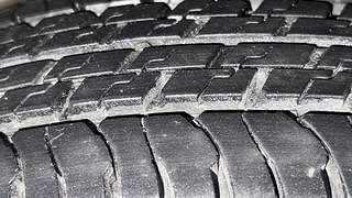 Used 2013 Maruti Suzuki Swift [2011-2017] LXi Petrol Manual tyres RIGHT REAR TYRE TREAD VIEW