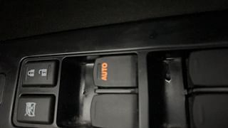 Used 2012 Maruti Suzuki Swift [2011-2017] VXi Petrol Manual top_features Rear power window