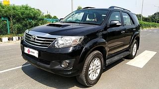 Used 2014 Toyota Fortuner [2012-2016] 3.0 4x2 AT Diesel Automatic exterior LEFT FRONT CORNER VIEW