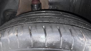 Used 2015 Hyundai Creta [2015-2018] 1.6 SX Plus Dual Tone Petrol Petrol Manual tyres RIGHT REAR TYRE TREAD VIEW