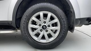 Used 2019 Mahindra XUV500 [2017-2021] W9 AT Diesel Automatic tyres LEFT REAR TYRE RIM VIEW