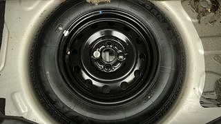 Used 2011 Maruti Suzuki Swift [2007-2011] VXi Petrol Manual tyres SPARE TYRE VIEW